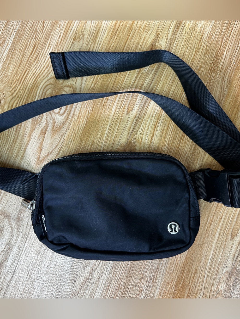 Lululemon Everywhere Belt Bag 1L